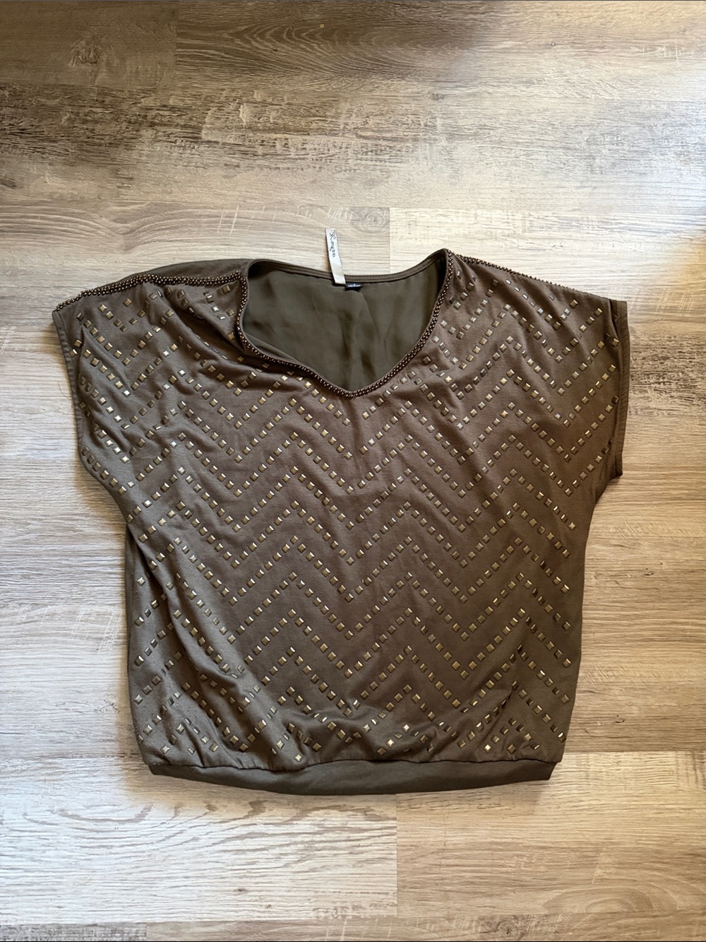 Aryn K. Studded Chevron Short Sleeve Tee in Brown